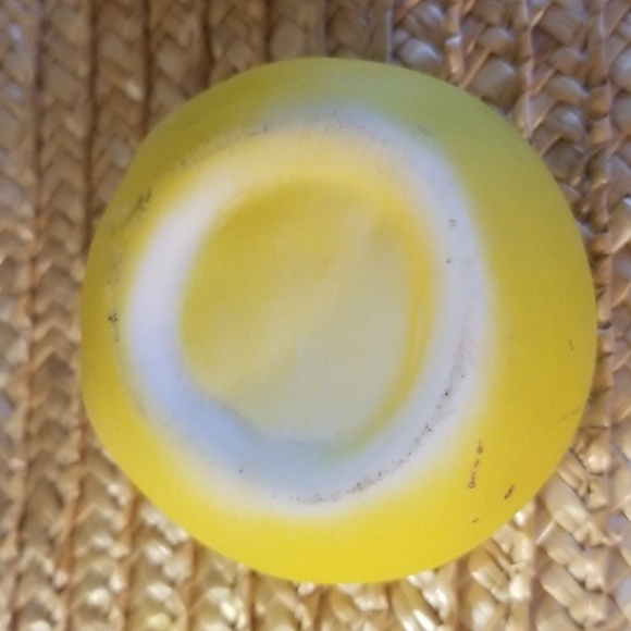 Vintage anthromorphic jar. Whimsical Candle. - Picture 8 of 10